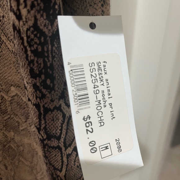 Dress - Picture 2 of 2